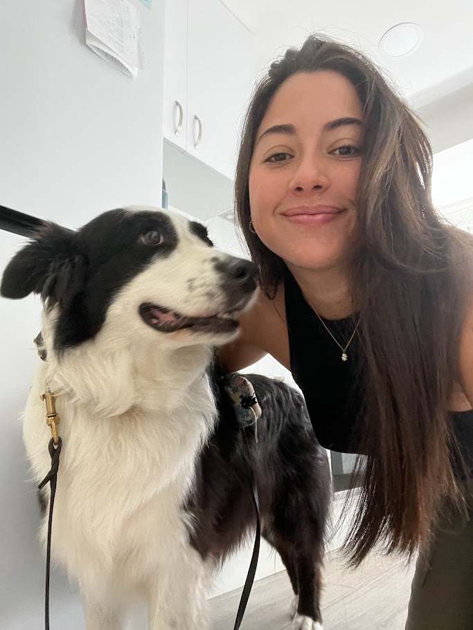 Bárbara cuidadora Patis con perrito Valencia